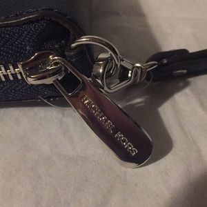 Michael Kors Bags - Michael Kors jet set wallet/wristlet Michael Kors Bags - Michael Kors jet set wallet/wristlet